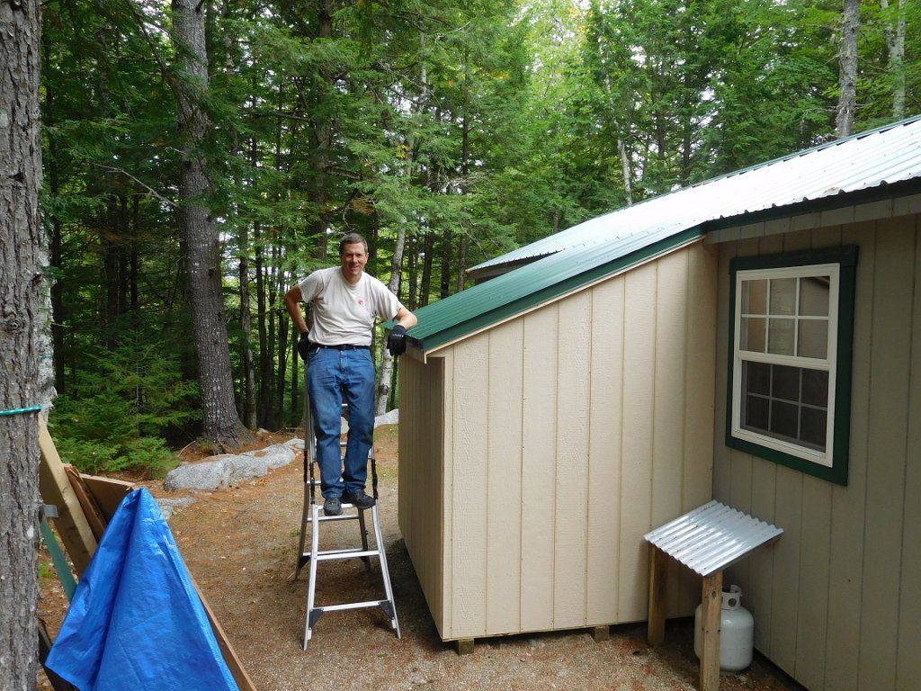 004.jpg - Roofing up