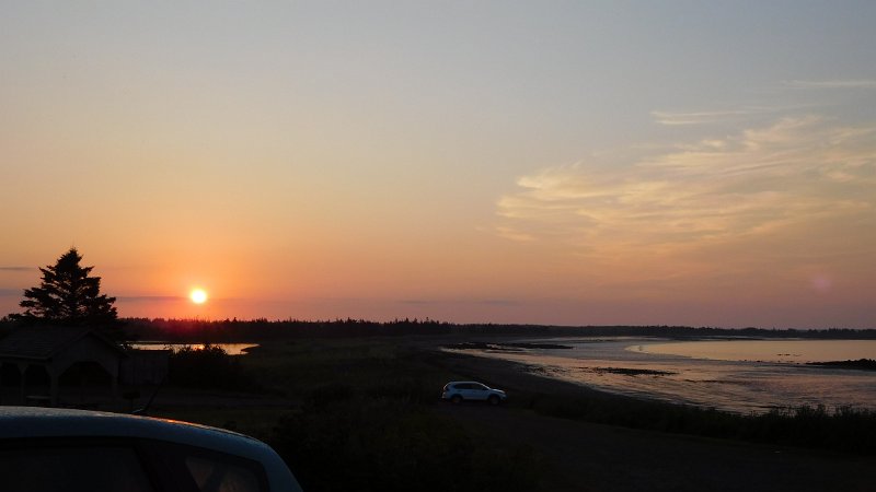 013.JPG - Sunrise