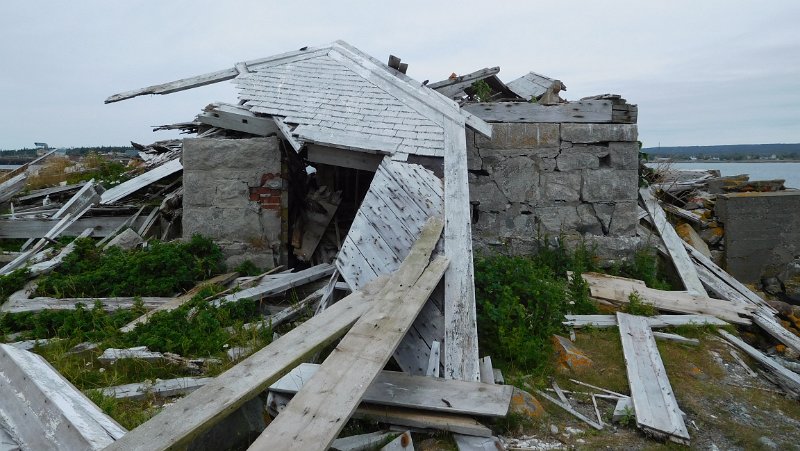 015.JPG - The remains of Ross Island light